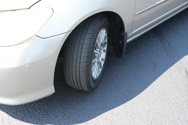 Used 2005 Honda Civic EX image 12