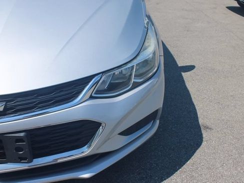 Used 2016 Chevrolet Cruze LS FWD image 37