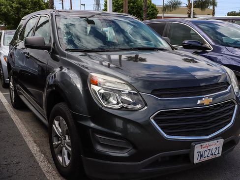 Used 2017 Chevrolet Equinox LS FWD image 9