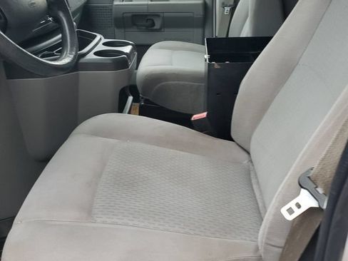 Used 2014 Ford E-150 and Econoline 150 Extended w/ Interior Upgrade Package RWD image 30