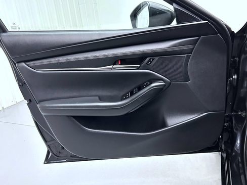 Used 2025 MAZDA MAZDA3 s FWD image 9