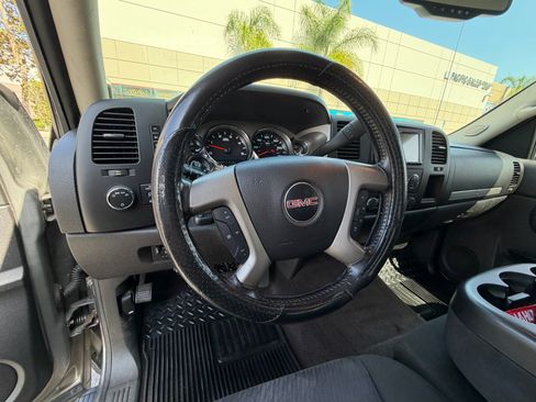 Used 2013 GMC Sierra 2500 SLE w/ SLE Preferred Package AWD/4WD image 20