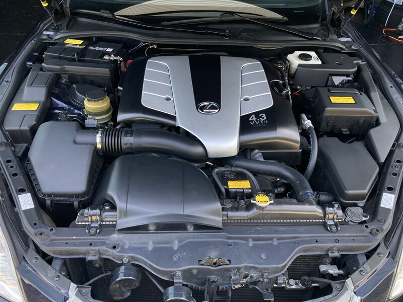 Used 2008 Lexus SC 430 Convertible RWD image 35