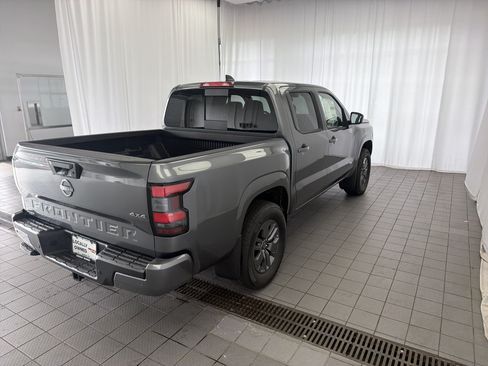 New 2026 Nissan Frontier SV w/ Tow Package AWD/4WD image 4