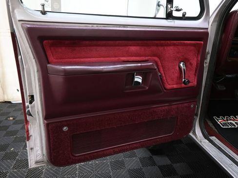 Used 1989 Dodge Ramcharger 4WD image 22