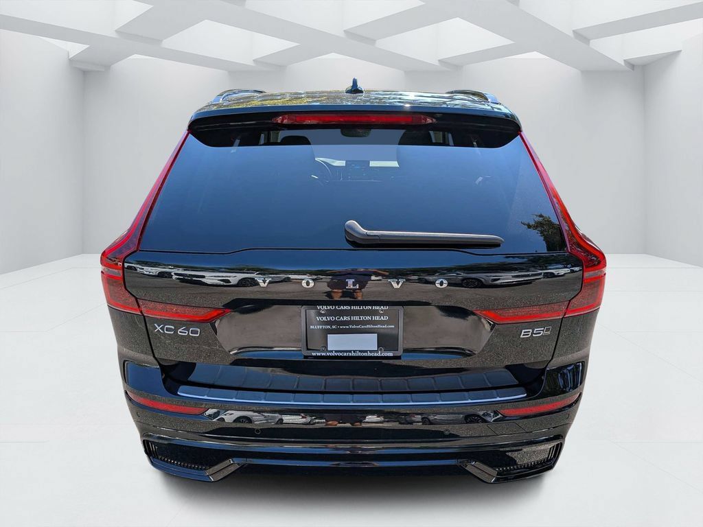 Certified 2026 Volvo XC60 B5 Plus AWD/4WD image 4