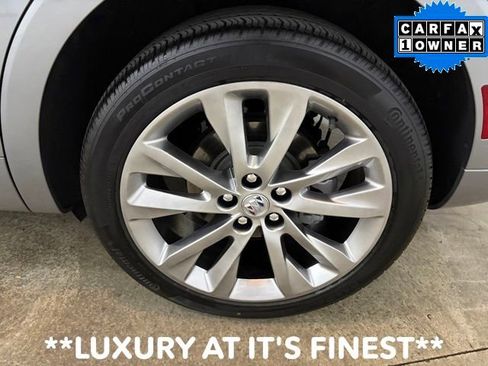 Used 2023 Buick Envision Avenir AWD/4WD image 10