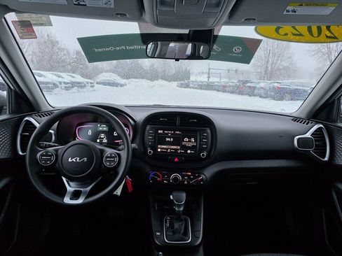Certified 2023 Kia Soul LX w/ LX Technology Package image 18