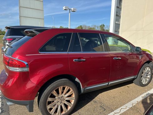 Used 2014 Lincoln MKX FWD w/ Equipment Group 102A image 7