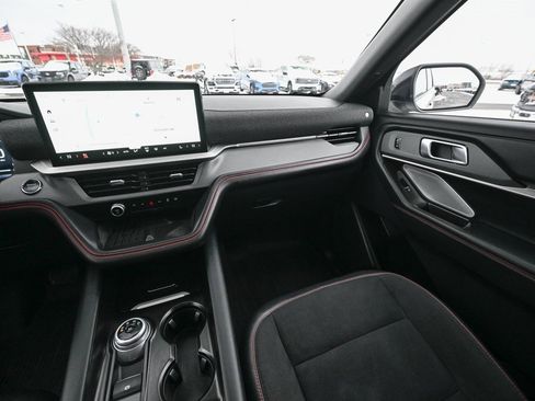 Used 2025 Ford Explorer ST image 36