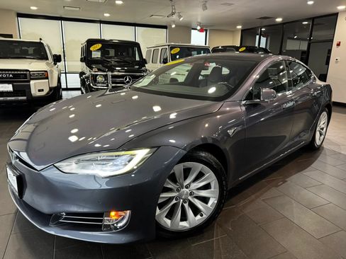 Used 2018 Tesla Model S 100D AWD/4WD image 1
