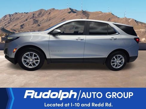 Used 2022 Chevrolet Equinox LT image 2