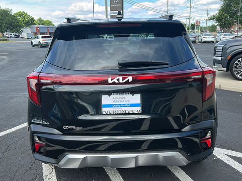 Used 2024 Kia Seltos EX AWD/4WD image 6