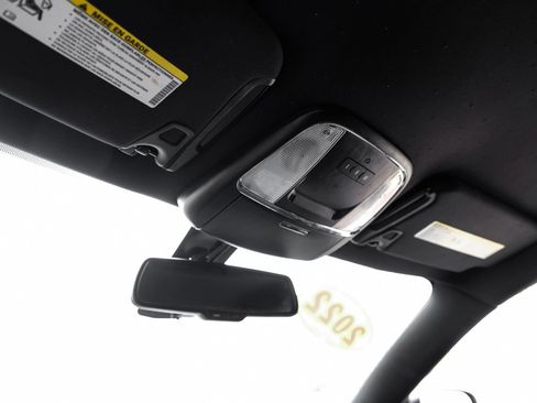 Used 2022 Dodge Charger R/T w/ Blacktop Package image 30