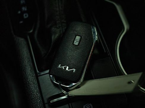 Used 2022 Kia K5 GT-Line AWD/4WD image 21