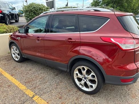 Used 2016 Ford Escape Titanium w/ Equipment Group 301A FWD image 2