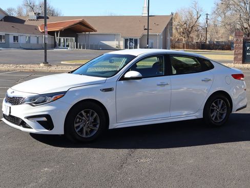 Used 2020 Kia Optima LX image 10