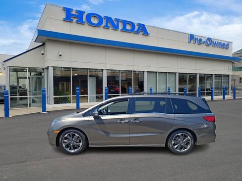Used 2023 Honda Odyssey Elite image 6