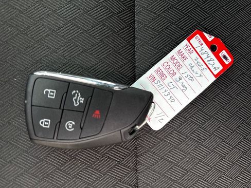 Used 2025 Chevrolet Silverado 1500 LT image 19