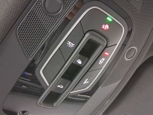 Used 2019 Audi Q7 3.0T Prestige w/ Prestige Package image 28