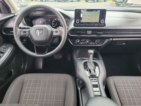 Used 2025 Honda HR-V LX image 9