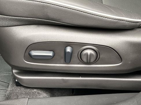 Used 2026 Buick Encore GX Avenir w/ Avenir Technology Package AWD/4WD image 10