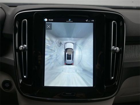 New 2026 Volvo XC40 B5 Ultra w/ Climate Package image 20