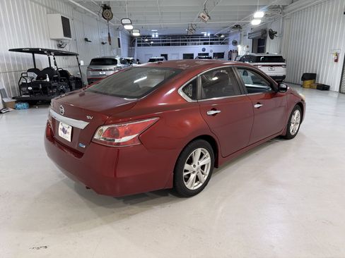 Used 2013 Nissan Altima 2.5 SV w/ 2.5SV Convenience Pkg FWD image 5