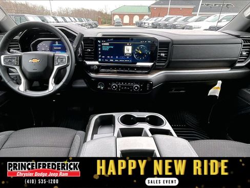 Used 2024 Chevrolet Silverado 1500 LT image 12