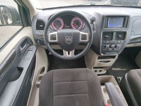 Used 2013 Dodge Grand Caravan SE FWD image 8