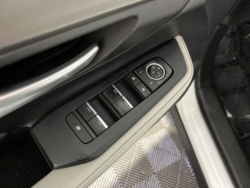 Used 2024 Toyota Grand Highlander XLE image 15