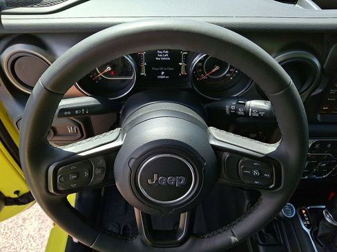 Used 2023 Jeep Wrangler Unlimited Sport AWD/4WD image 19