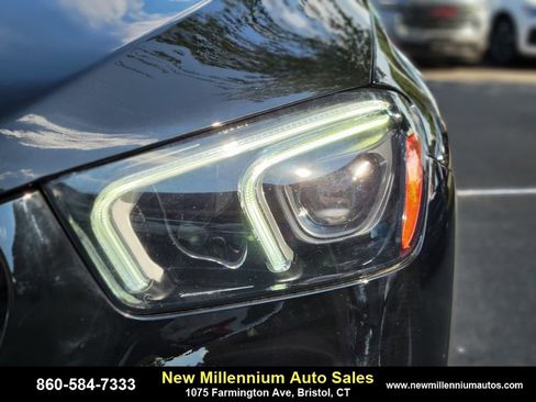 Used 2022 Mercedes-Benz GLE 350 4MATIC w/ 3rd Row Seat Package image 8