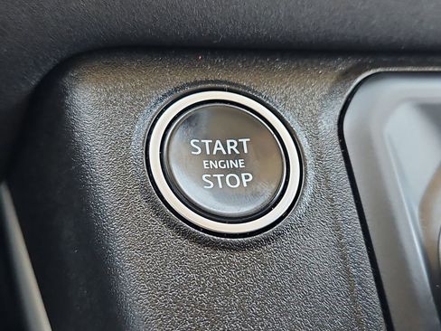 Used 2023 Land Rover Defender 110 S AWD/4WD image 26