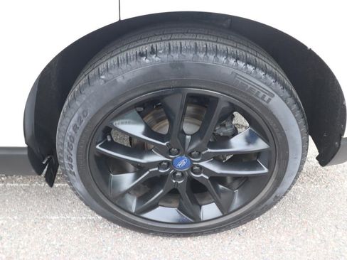 Used 2017 Ford Edge Titanium w/ Equipment Group 301A image 14