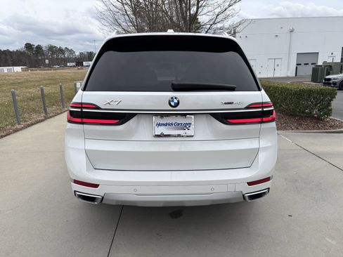 Certified 2024 BMW X7 xDrive40i w/ Executive Package image 9