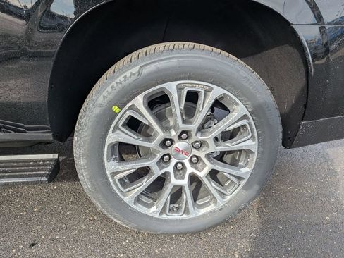 New 2026 GMC Yukon XL Denali w/ Sun & Power Step Package image 23