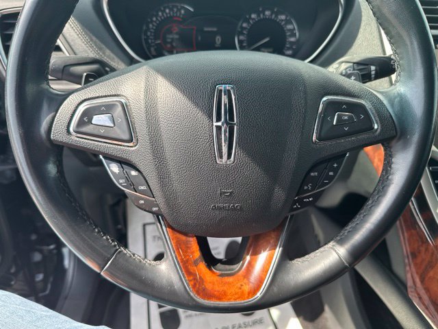 Used 2018 Lincoln MKX Select w/ Select Plus Package AWD/4WD image 8