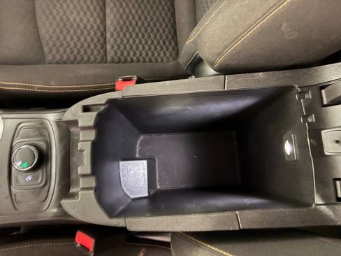 Used 2018 GMC Terrain SLE FWD image 33