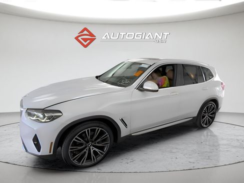 Used 2022 BMW X3 xDrive30i w/ Premium Package AWD/4WD image 2