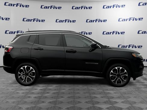 Used 2022 Jeep Compass Limited w/ Sun and Sound Group AWD/4WD image 6