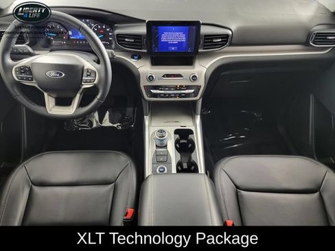 Used 2023 Ford Explorer XLT w/ Equipment Group 202A AWD/4WD image 21