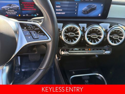 Used 2025 Mercedes-Benz CLA 250 CLA 250 image 15