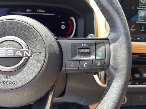 Used 2022 Nissan Rogue Platinum w/ Head-Up Display Package AWD/4WD image 24