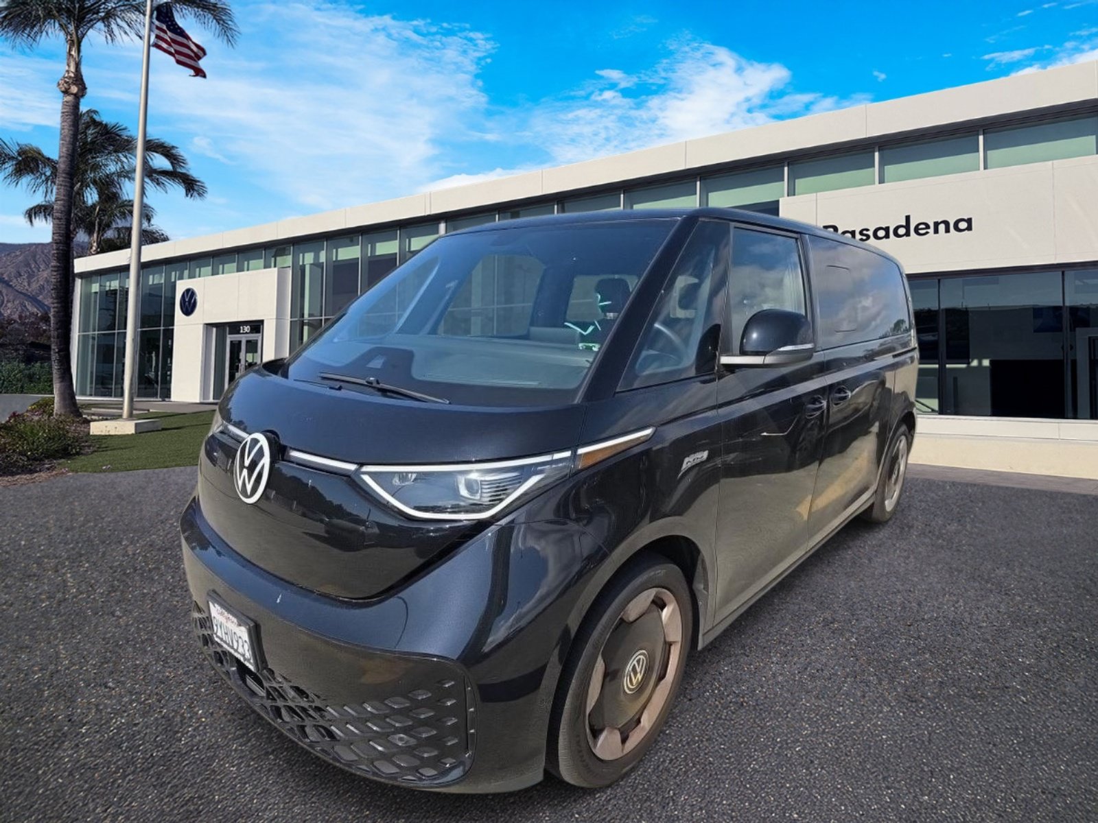 Used 2025 Volkswagen ID. Buzz Pro S RWD image 1