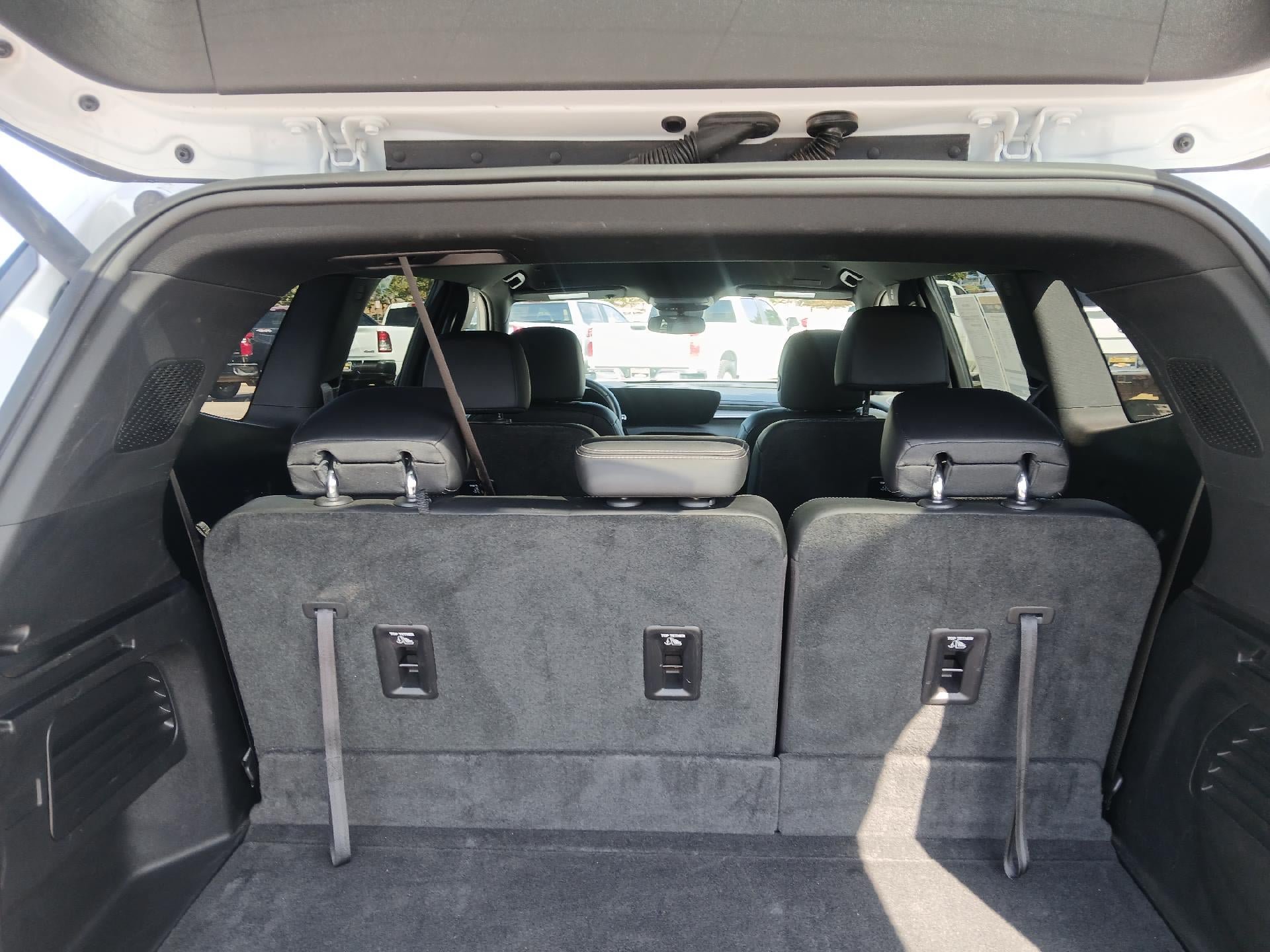Used 2025 Buick Enclave Preferred FWD image 18