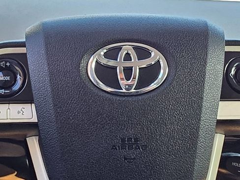 Used 2017 Toyota Prius Two image 30