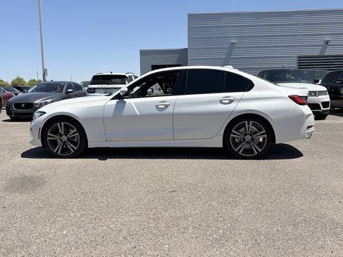 Used 2023 BMW 330i Sedan w/ Premium Package RWD image 9