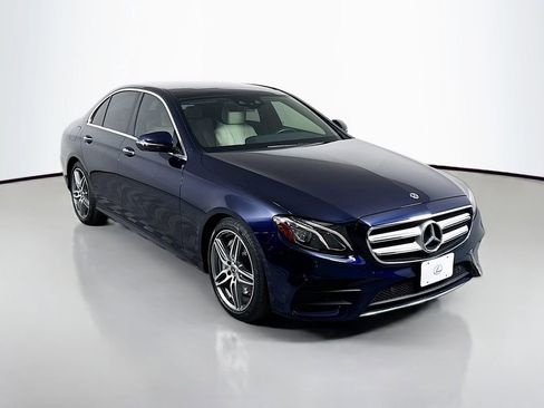 Used 2020 Mercedes-Benz E 350 Sedan image 3