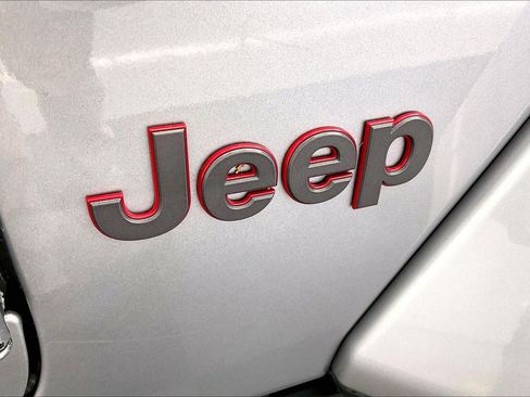 Used 2018 Jeep Wrangler Unlimited Rubicon AWD/4WD image 31